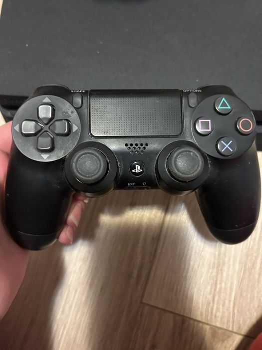 Ps 4 slim stare buna