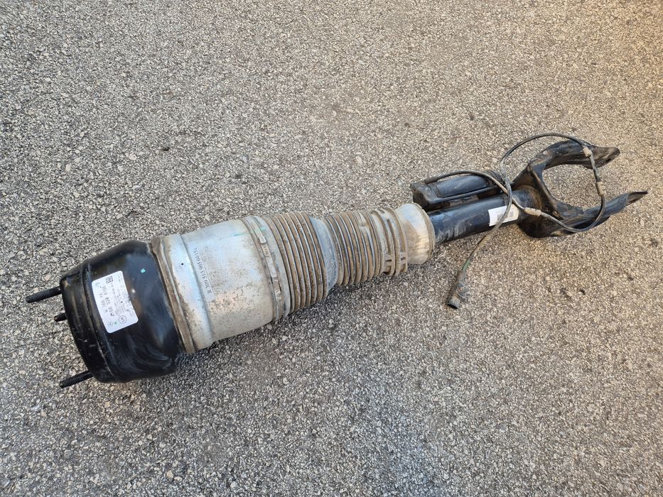 Преден ляв амортисьор Мерцедес GLE W166 ML W166 възглавница въздух