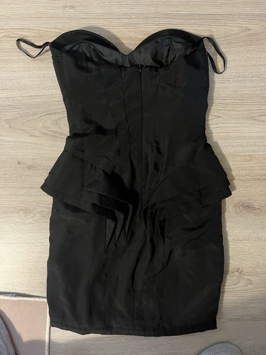 Черна стилна рокля