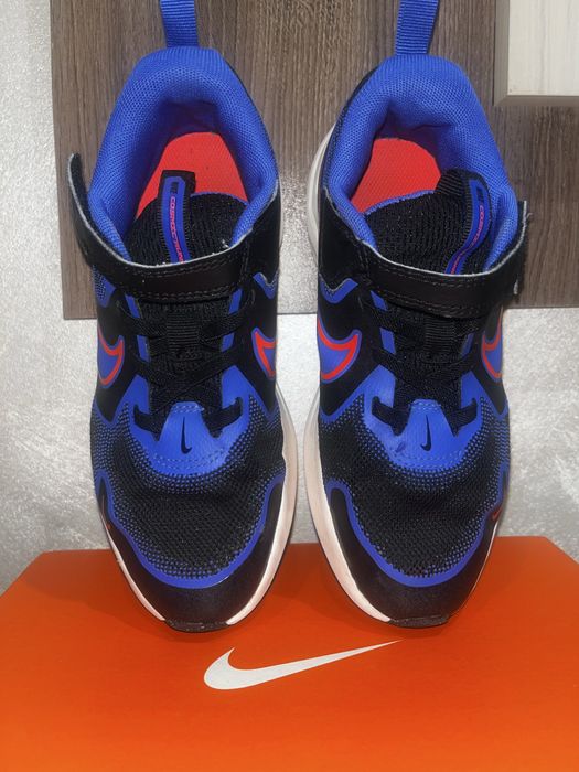 Детски маратонки Nike в отлично състояние без забележка