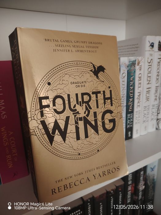 Fourth Wing, Rebecca Yarros, на един прочит