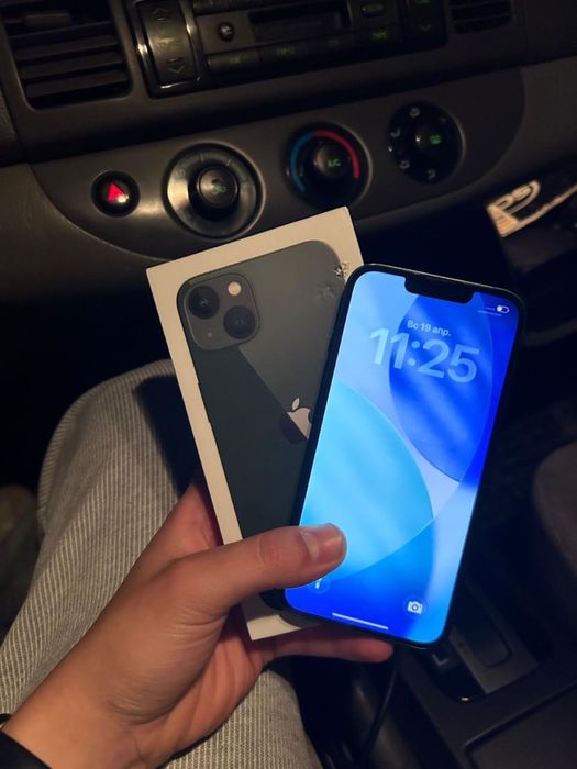 Айфон 13 иделаный