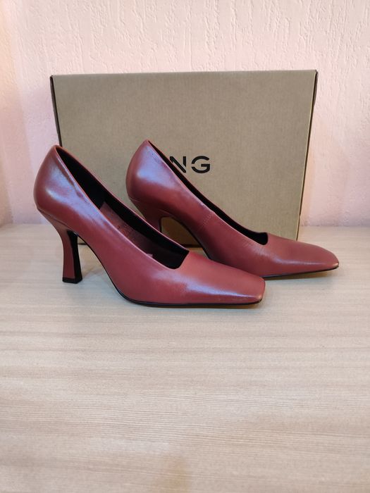 Пролетни обувки Mango/ естествена кожа