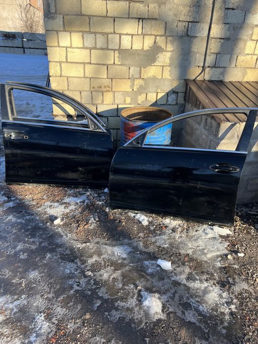 Дверь передняя задняя на лексус GS300 GS350 190 кузов