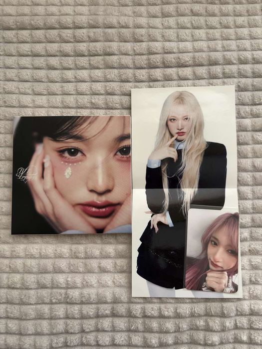 Два албумa на  IVE.