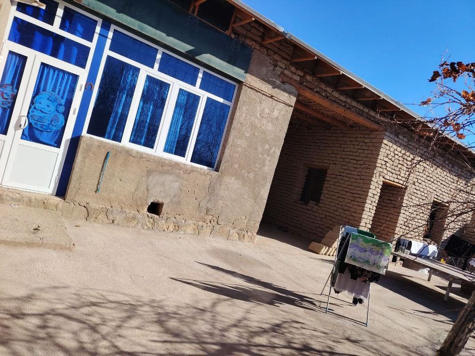 Угловой жои 6 сутиг гузор тумани сангишкон махалласи