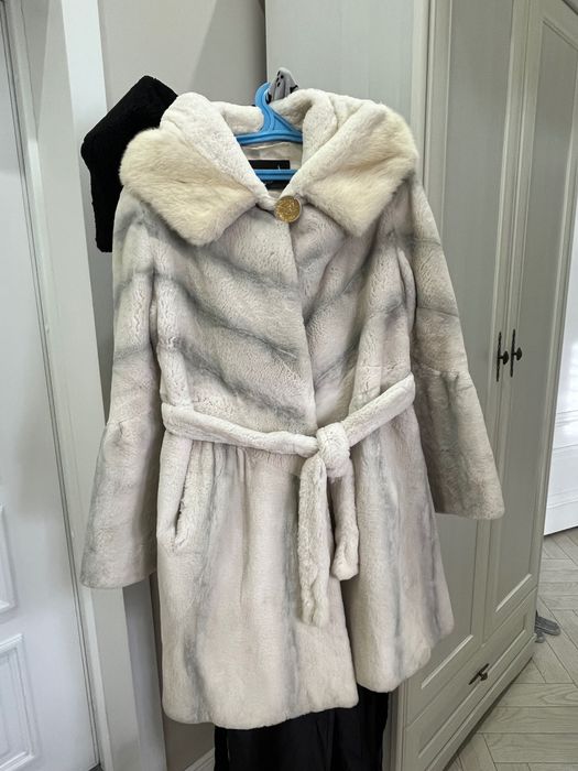 Продаю шубу размер М Бобер