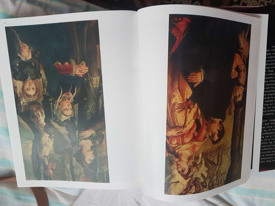 Продавам албум с за художници.