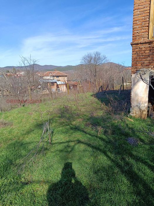 Продава се Къща в с. Лозен, Област Стара Загора - 1340 кв.м за 16 €/кв.м - Снимка #2