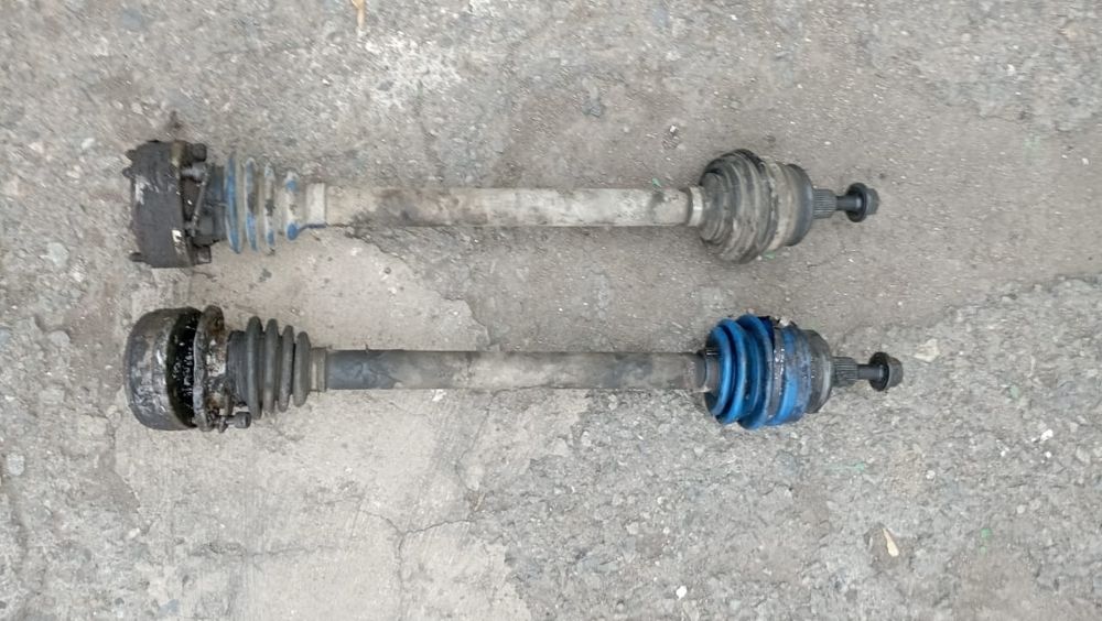 Продам запчасти на Ауди 80 б3