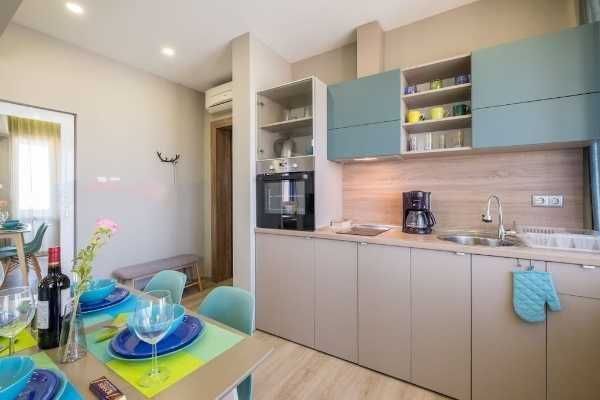 Продава се Тристаен апартамент в София, Хаджи Димитър - 76 кв.м за 2593 €/кв.м - Снимка #2