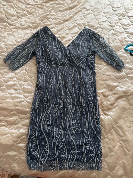 Официална сива рокля