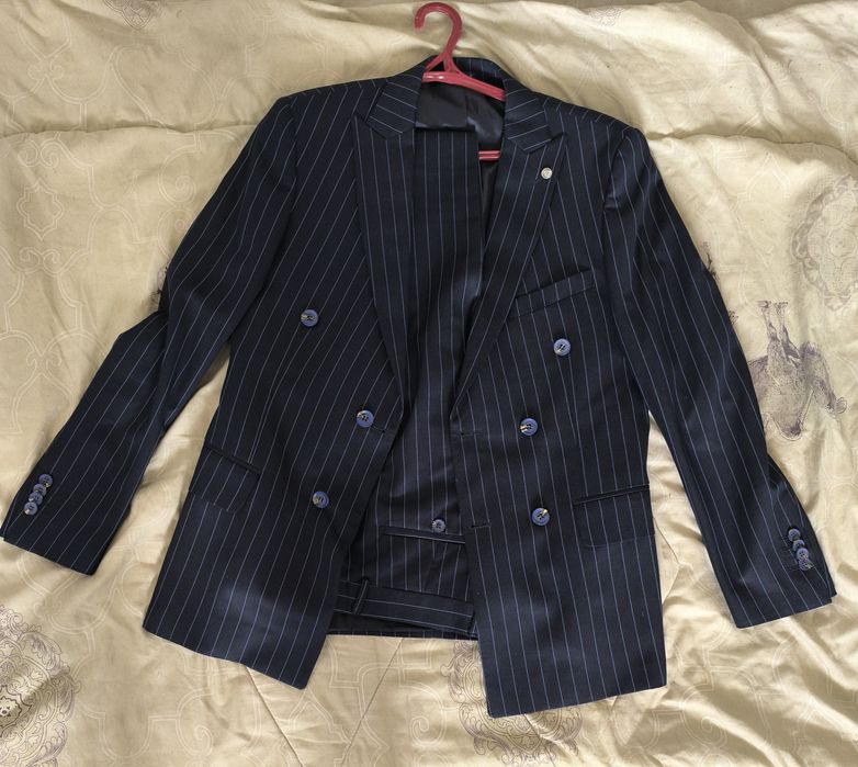 Классический костюм