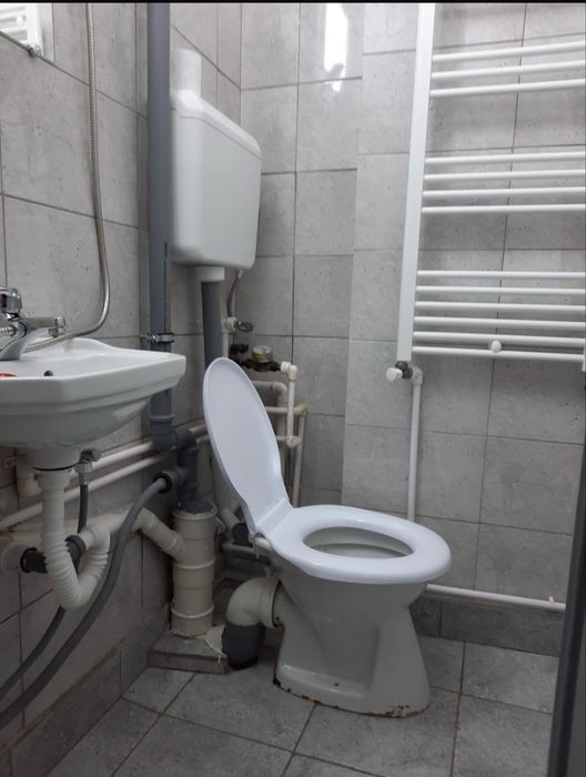 Inchiriez Gardoniera Confort 3