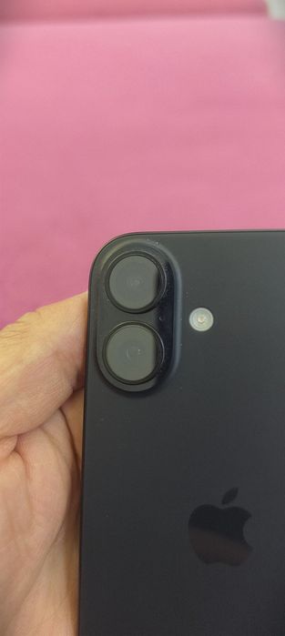 IPhone 16.  128 gb