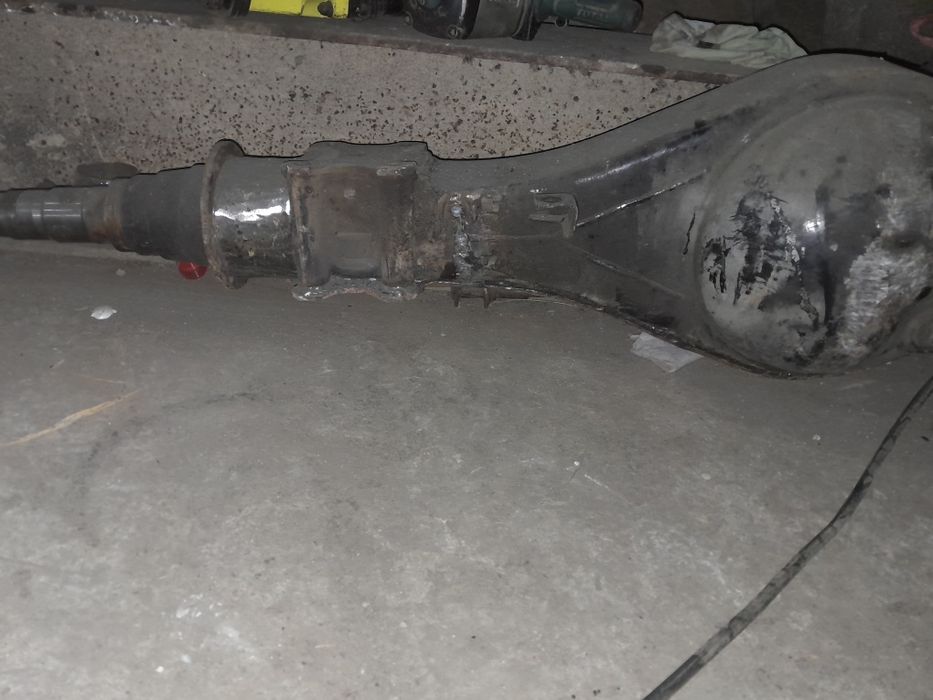 Avftobuz Isuzu mosti sotiladi