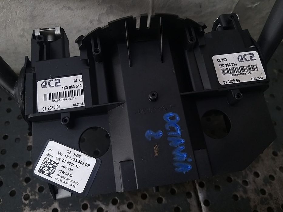 Bloc manete semnalizare stergator parbriz skoda octavia 2 1z 1k0953519 1k0953503 1k0953513