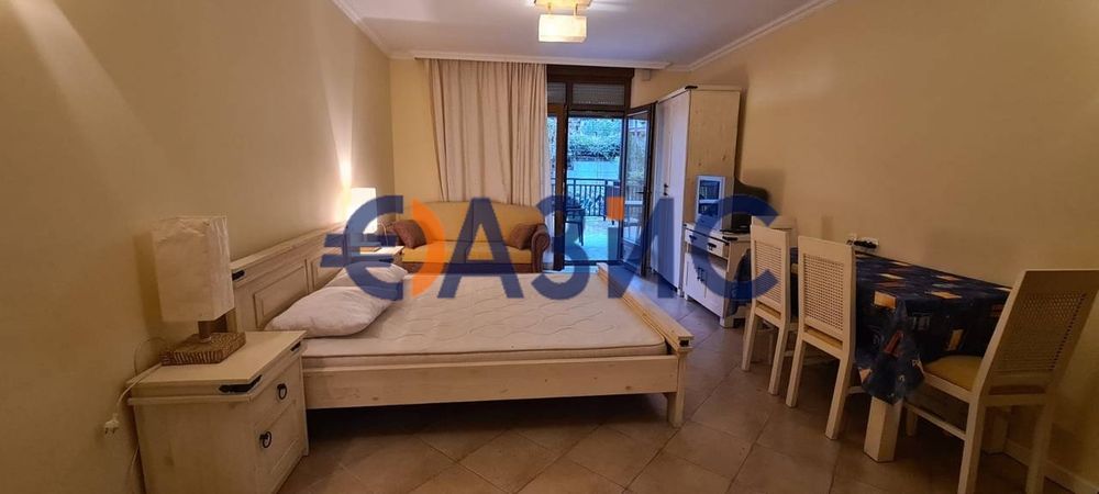 Продава се Едностаен апартамент в Созопол - 70 кв.м за 1300 €/кв.м - Снимка #6