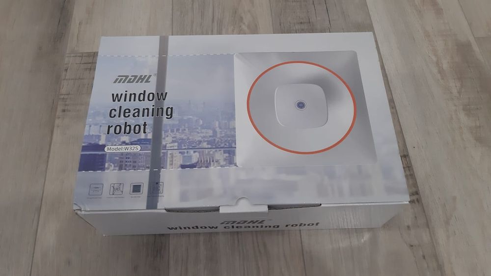 Срочно продаю робот мойщик окон