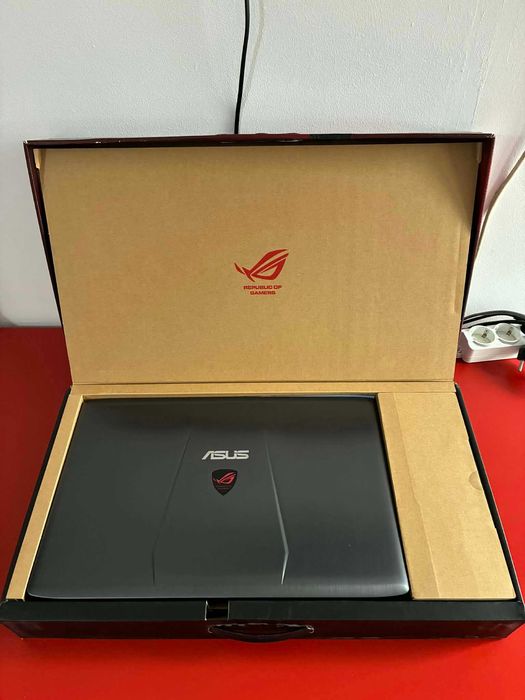 Vand Laptop ASUS ROG GL752V – 16GB RAM, ca nou (bateria nu ține)