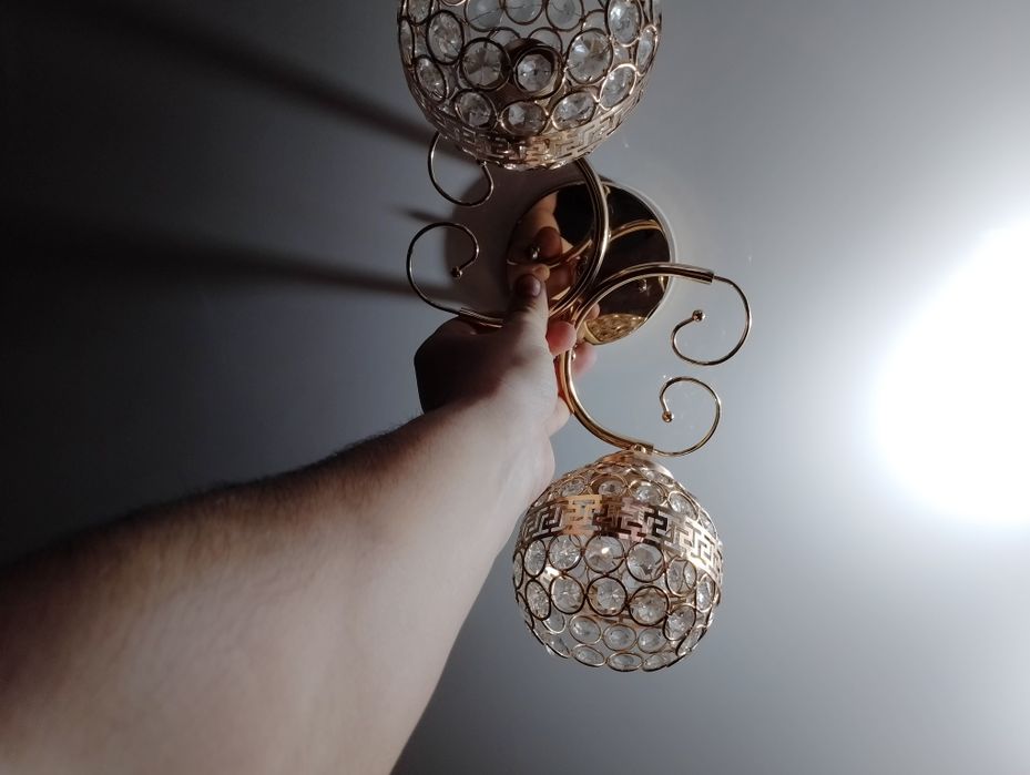 Потолочная люстра