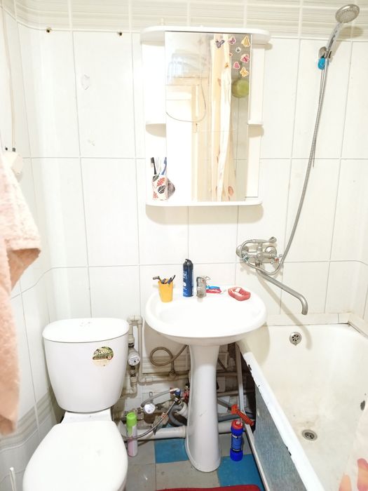 Продам 1 х комн . 6-41, 4 этаж.