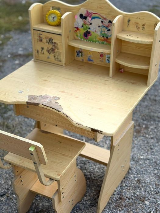 Школьная парта  для школьника