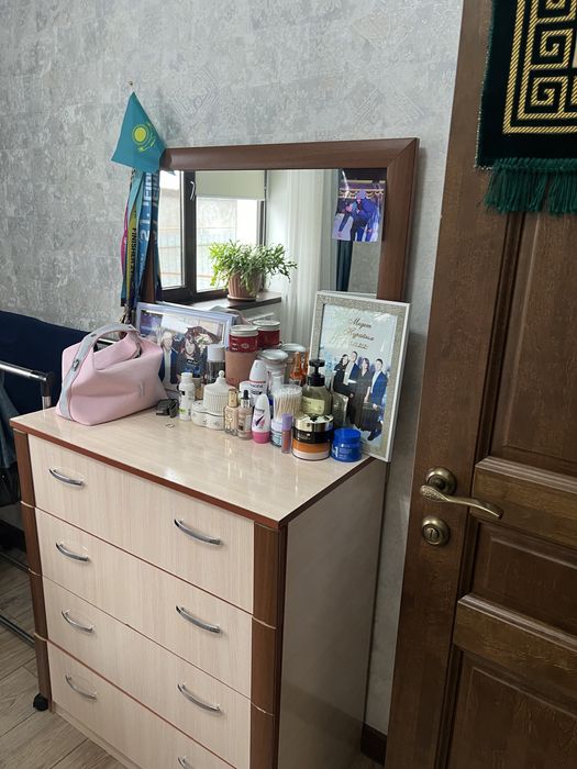 Спальный гарнитур