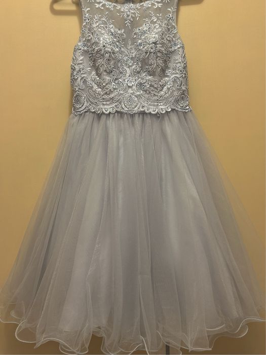 LAONA официална рокля XS-S размер