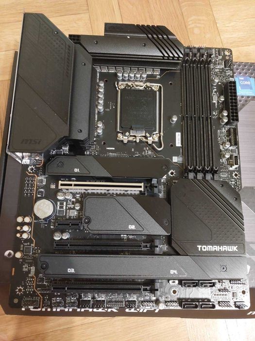 MSI Z690 Tomahawk Wi-Fi DDR5