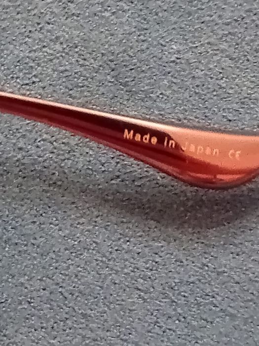 Очки солнцезащитные