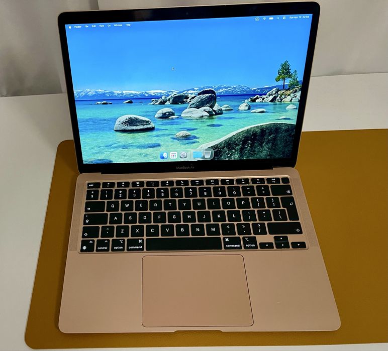 Лаптоп Apple MacBook Air Gold M1 2020 13.3” 8GB RAM 512GB SSD