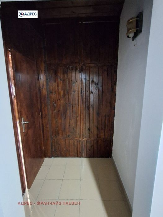 Дава се под наем Едностаен апартамент в Плевен, Широк център - 42 кв.м за 230 € - Снимка #3