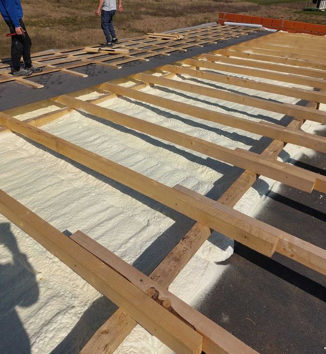 Izolații spumă poliuretanică – Economisești până la 40%