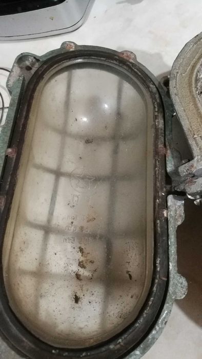 Индустриална взривозащитена лампа