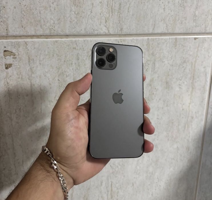 IPhone 12 Pro Max 256 GB 77 yomks