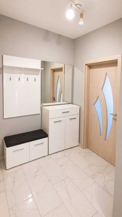 Тристаен ап. под наем в кв. Толстой