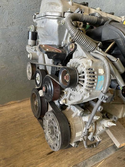 двигатель   Каролла матрикс и т.  / обьем 1,6и 1,8