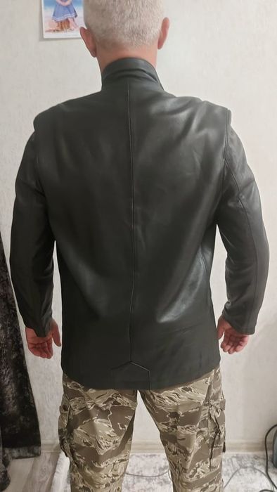 Продам кожаную куртку