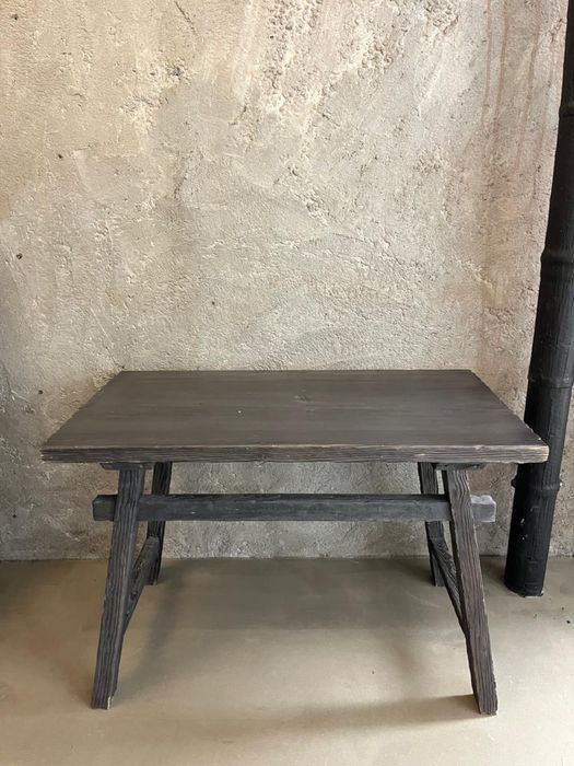 стол деревянный