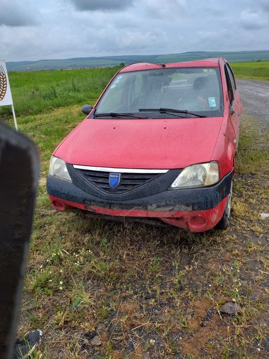 Dacia Logan avariat