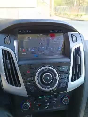 Мултимедия 9″ Android 14 за FORD FOCUS MK3 CARPLAY навигация