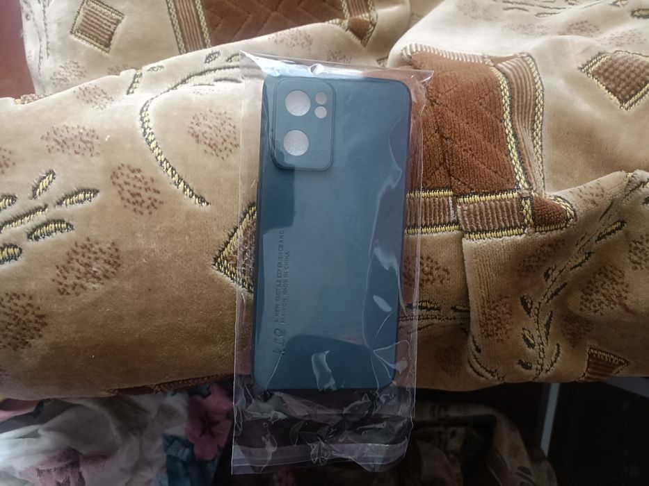 Продается новый чехол на телефон