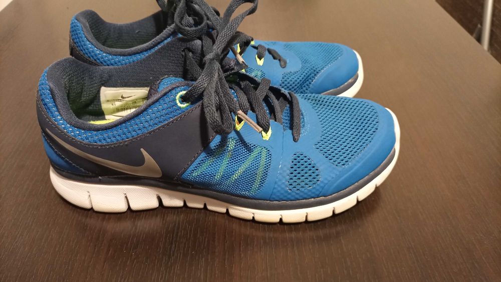 Детски маратонки nike 38.5, 24см черни, син номер36,стелка 23см