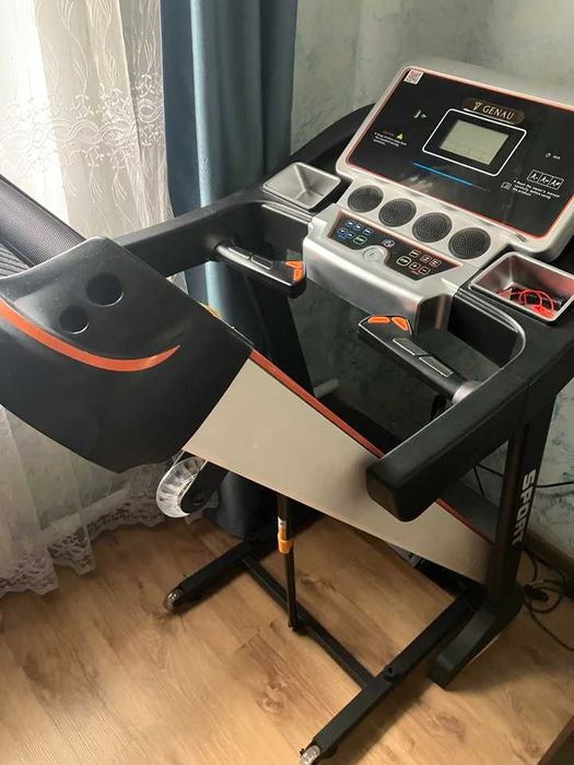 Беговая дорожка Genau D900S