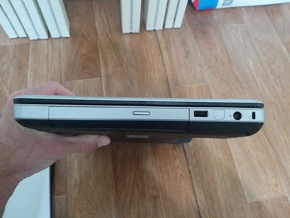 Продавам 2 Лаптопа на марките (Dell и HP) Втора ръка.