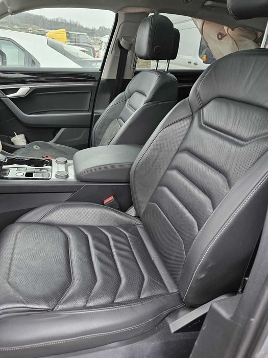 Dezmembram Volkswagen Touareg 2021