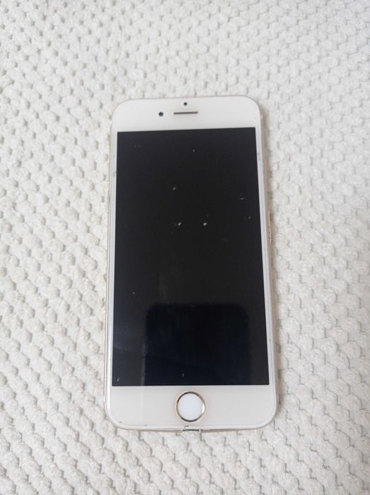 Продается айфон 6на запчасти