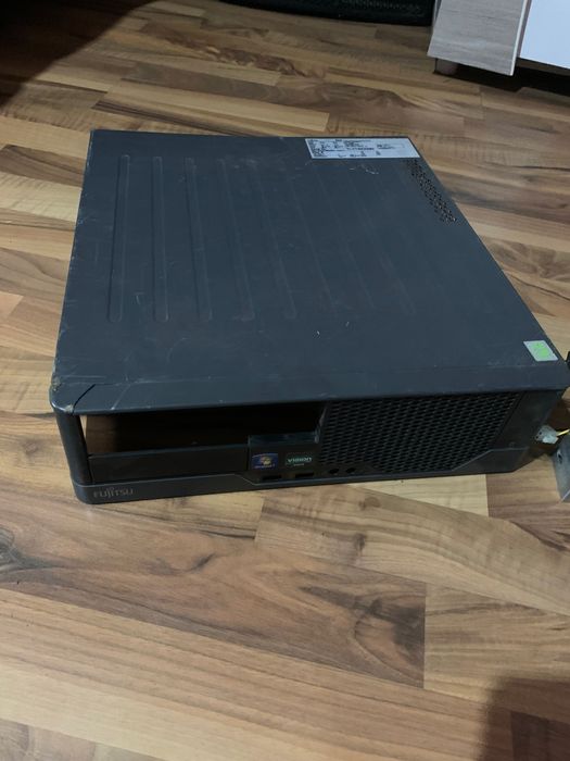 Vând unitate Pentium 3