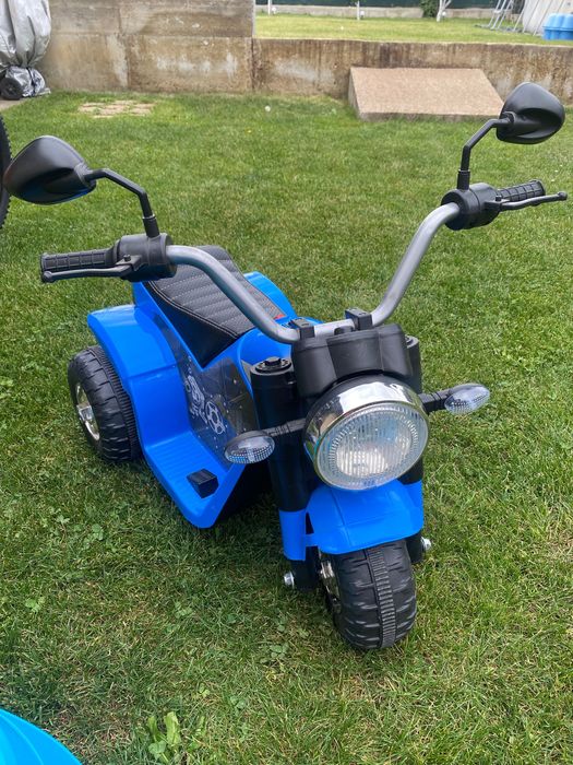 Motocicleta electrica pentru copii 3-5 ani